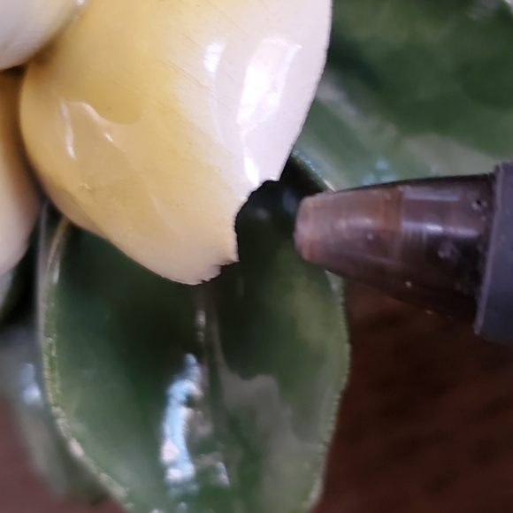 Vintage Capodimonte Flower Basket With 2 Roses And 2 Buds And Handle - Picture 7 of 11